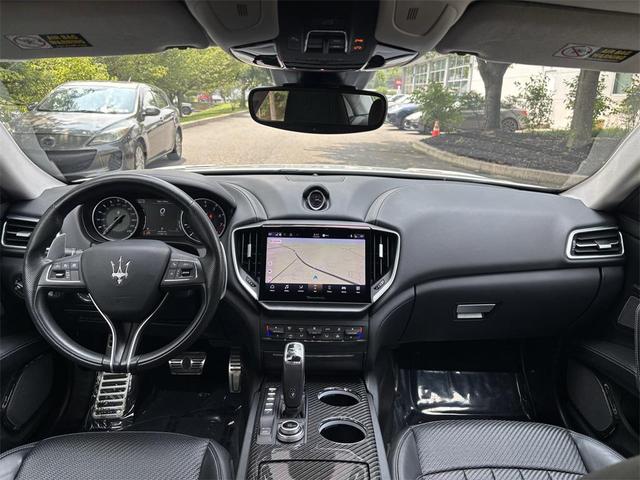 Photo of 2021 Bianco Maserati Ghibli