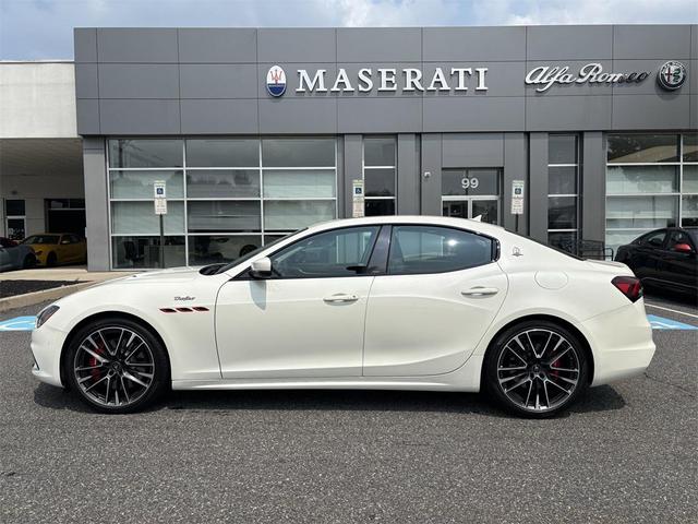 Photo of 2021 Bianco Maserati Ghibli