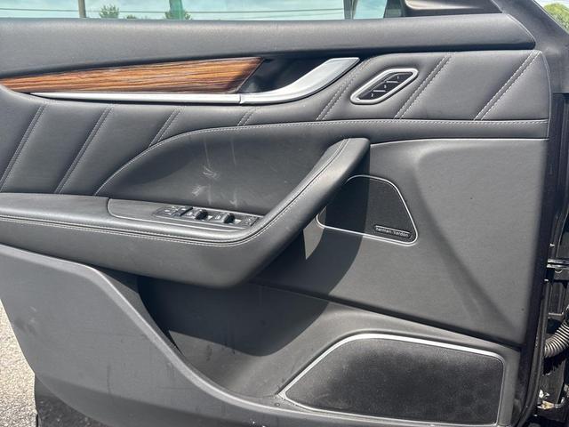 Photo of 2020 Nero Noctis Black Maserati Levante
