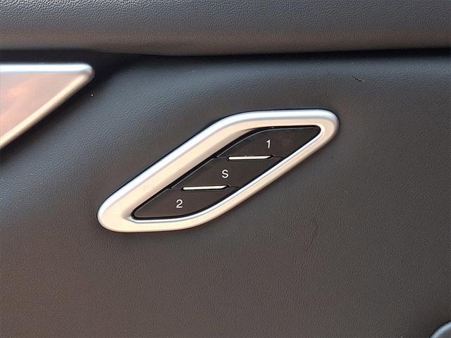Photo of 2021 Blue Maserati Ghibli