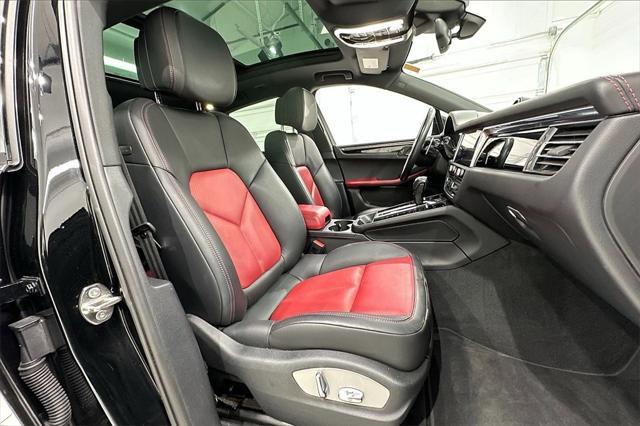 Photo of 2023 Black Porsche Macan
