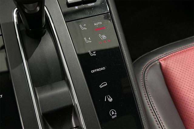 Photo of 2023 Black Porsche Macan