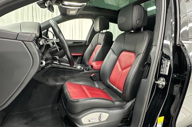 Photo of 2023 Black Porsche Macan
