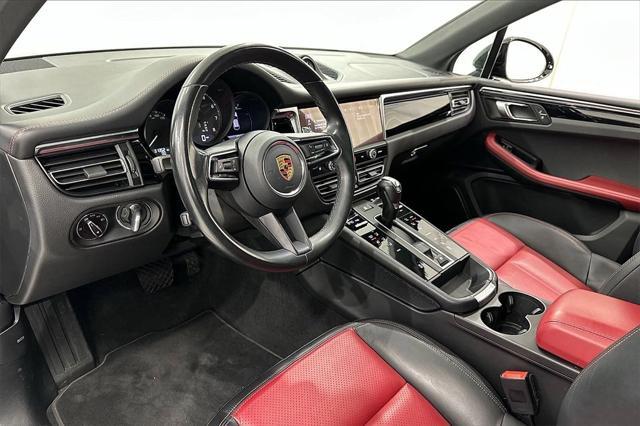 Photo of 2023 Black Porsche Macan