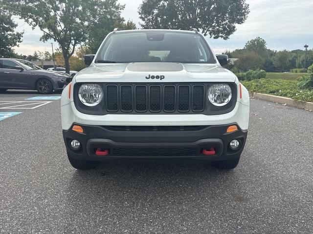 Photo of 2023 Alpine White Clearcoat Jeep Renegade