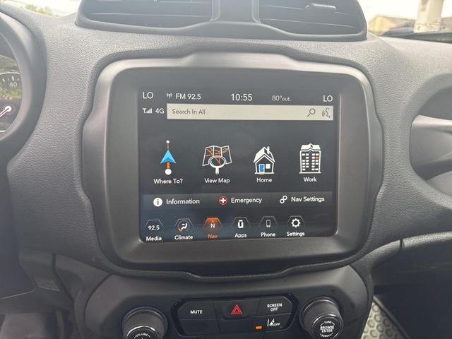 Photo of 2023 Alpine White Clearcoat Jeep Renegade