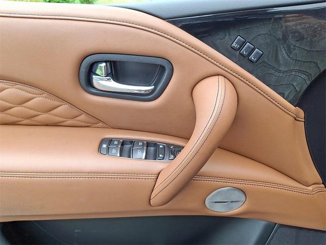 Photo of 2023 Champagne Quartz INFINITI QX80