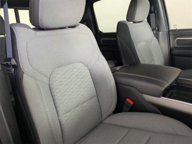 Photo of 2025 Diamond Black Crystal Pearlcoat RAM 1500