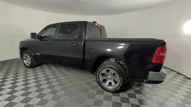 Photo of 2025 Diamond Black Crystal Pearlcoat RAM 1500