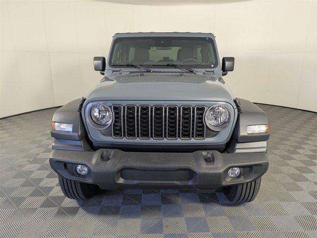 Photo of 2025 Anvil Clearcoat Jeep Wrangler