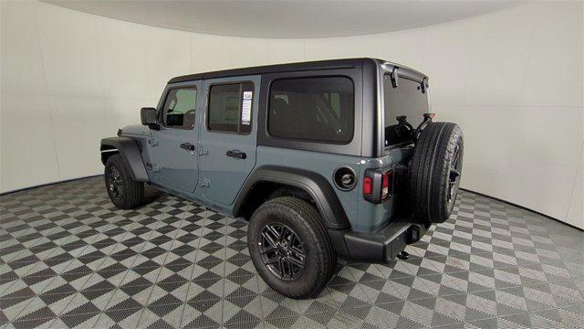 Photo of 2025 Anvil Clearcoat Jeep Wrangler