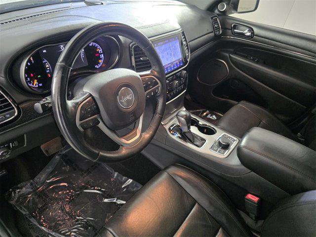 Photo of 2019 Bright White Clearcoat Jeep Grand Cherokee