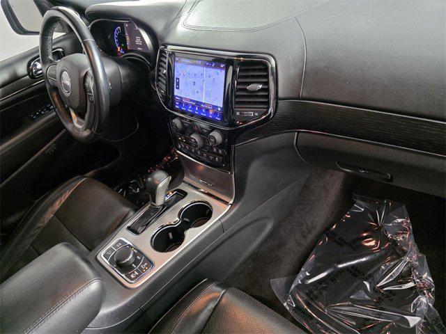 Photo of 2019 Bright White Clearcoat Jeep Grand Cherokee