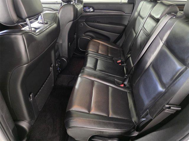 Photo of 2019 Bright White Clearcoat Jeep Grand Cherokee