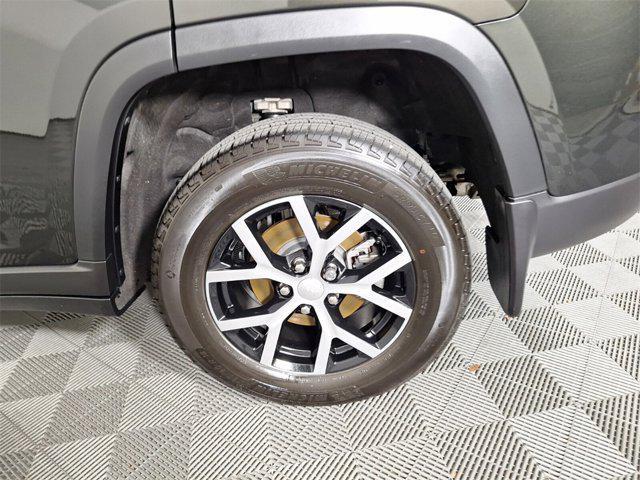 Photo of 2024 Rocky Mountain Pearlcoat Jeep Grand Cherokee