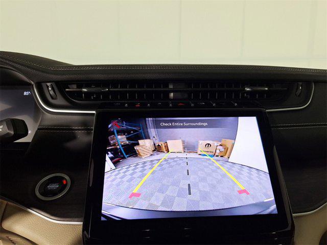 Photo of 2024 Rocky Mountain Pearlcoat Jeep Grand Cherokee