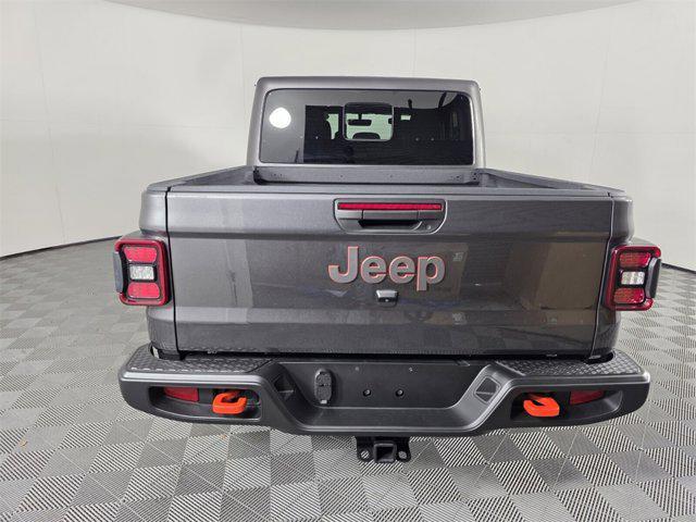 Photo of 2022 Granite Crystal Metallic Clearcoat Jeep Gladiator