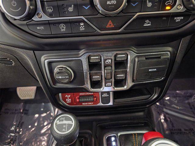 Photo of 2022 Granite Crystal Metallic Clearcoat Jeep Gladiator