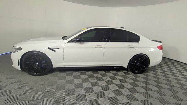 Photo of 2020 Alpine White BMW M5