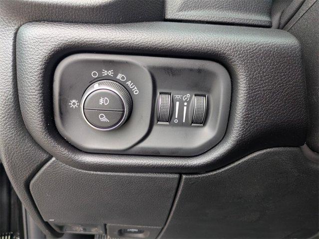 Photo of 2025 Diamond Black Crystal Pearlcoat RAM 3500