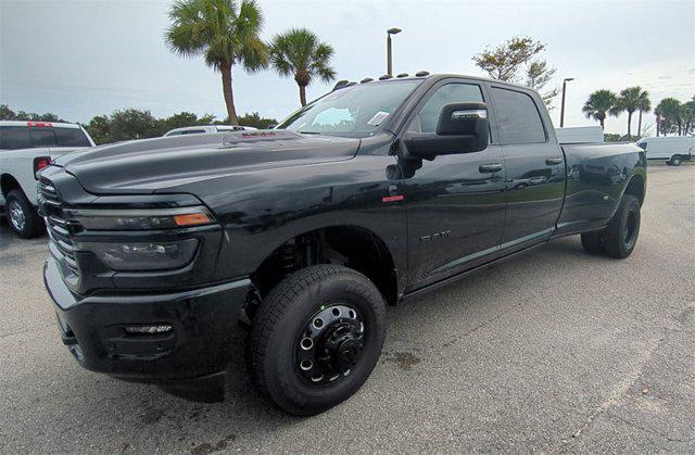 Photo of 2025 Diamond Black Crystal Pearlcoat RAM 3500