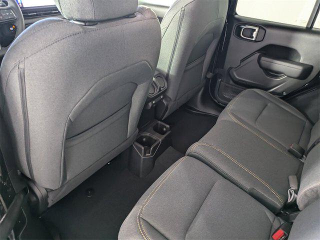 Photo of 2025 Black Clearcoat Jeep Wrangler