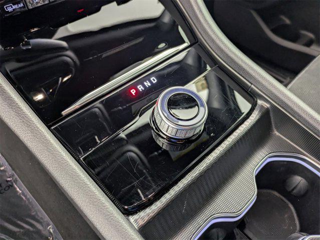 Photo of 2024 Diamond Black Crystal Pearlcoat Jeep Grand Cherokee