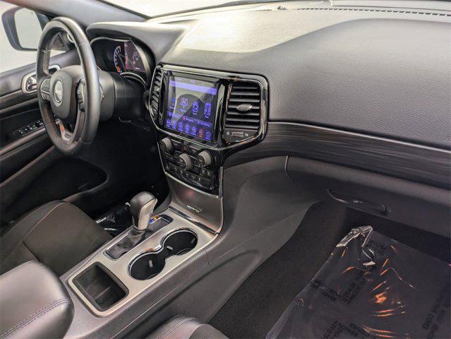 Photo of 2019 Sting-Gray Clearcoat Jeep Grand Cherokee