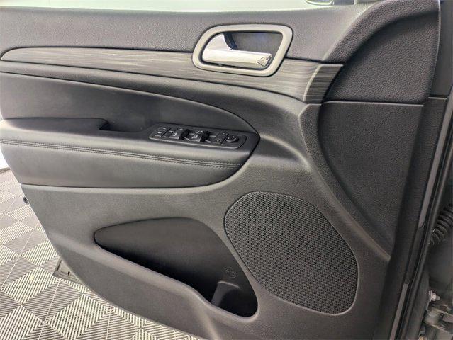 Photo of 2019 Sting-Gray Clearcoat Jeep Grand Cherokee