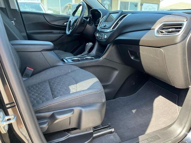 Photo of 2019 Mosaic Black Metallic Chevrolet Equinox