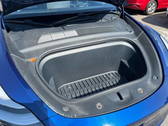Photo of 2021 Deep Blue Metallic Tesla Model Y