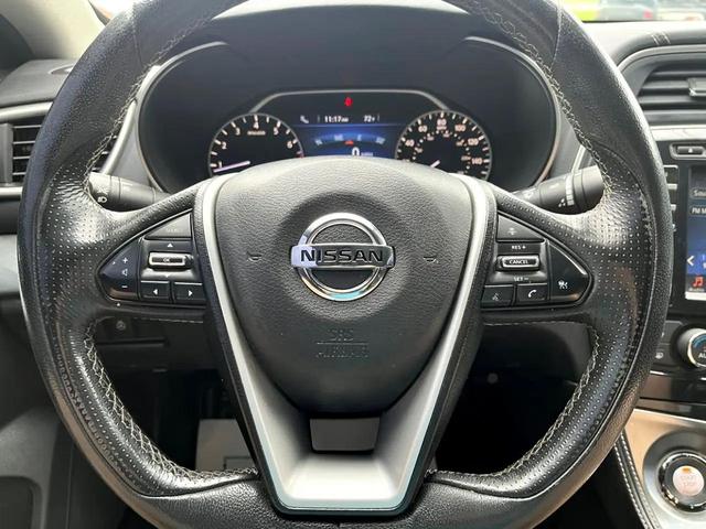 Photo of 2016 BLUE Nissan Maxima