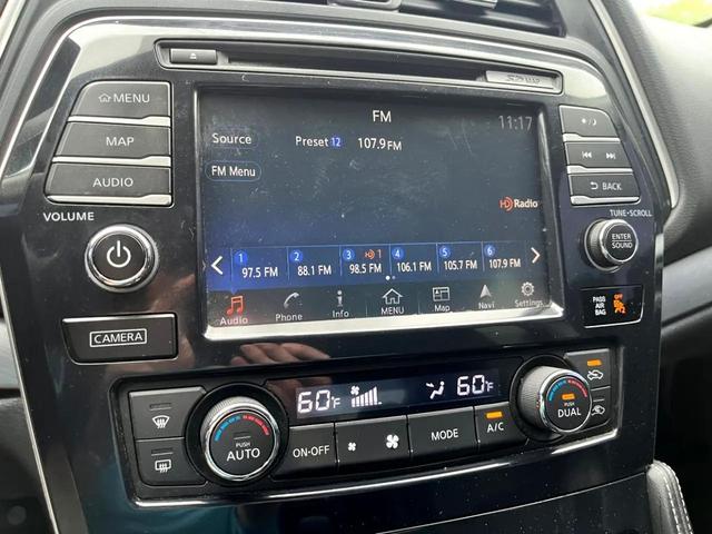 Photo of 2016 BLUE Nissan Maxima