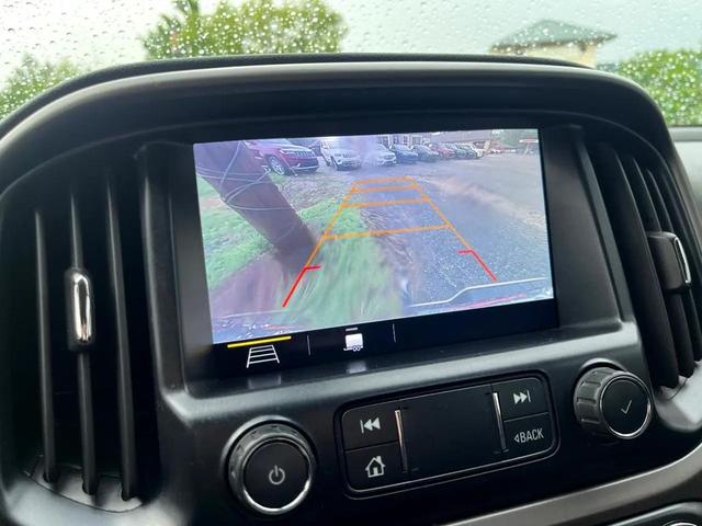 Photo of 2021 TAN GMC Canyon