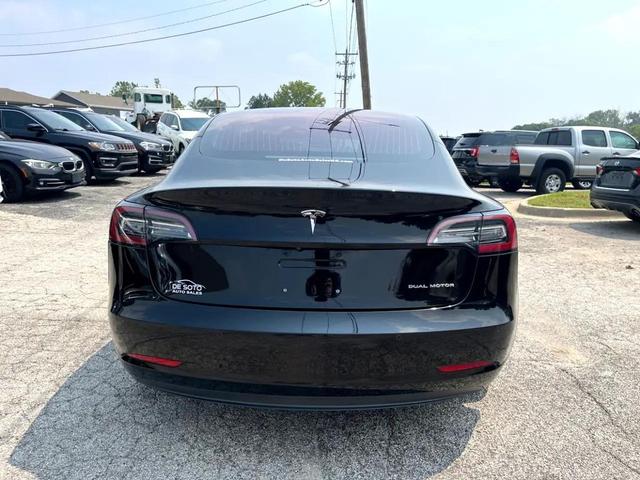 Photo of 2018 BLACK Tesla Model 3