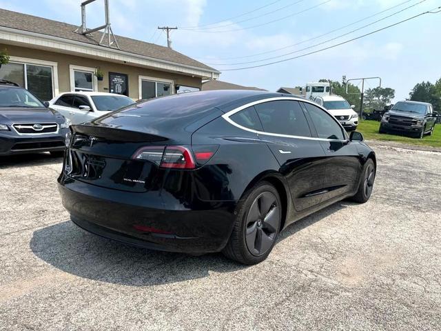 Photo of 2018 BLACK Tesla Model 3