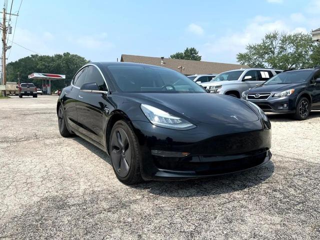 Photo of 2018 BLACK Tesla Model 3