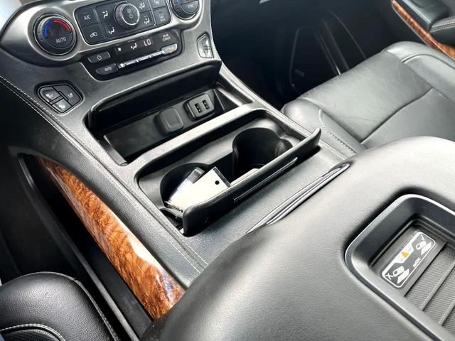 Photo of 2018 Silver Ice Metallic Chevrolet Suburban