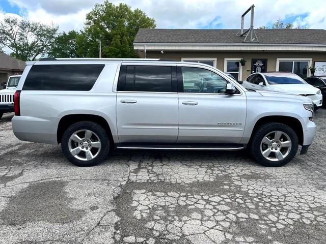 Photo of 2018 Silver Ice Metallic Chevrolet Suburban