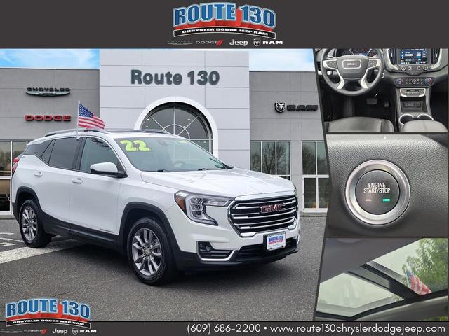 Photo of 2022 Summit White GMC Terrain