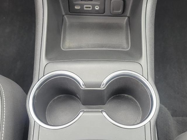 Photo of 2022 Summit White GMC Terrain