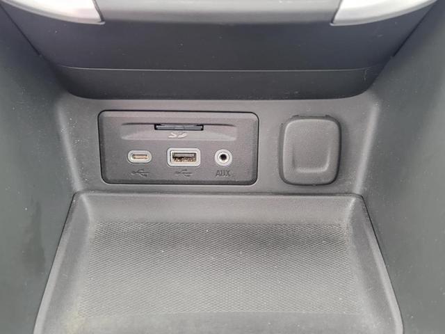 Photo of 2022 Summit White GMC Terrain
