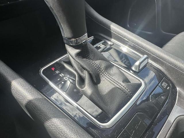 Photo of 2022 Granite Crystal Clearcoat Metallic Jeep Compass