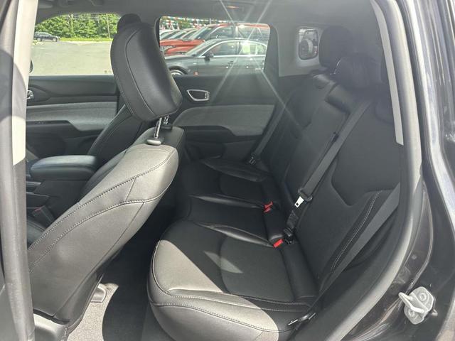 Photo of 2022 Granite Crystal Clearcoat Metallic Jeep Compass