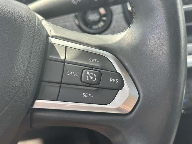 Photo of 2022 Granite Crystal Clearcoat Metallic Jeep Compass