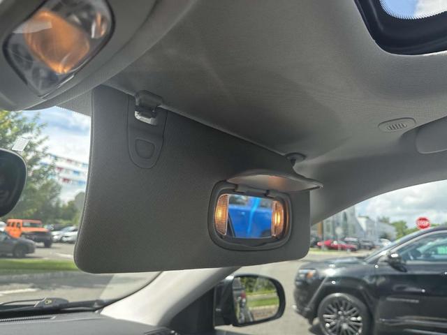 Photo of 2022 Granite Crystal Clearcoat Metallic Jeep Compass