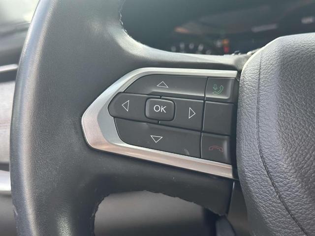 Photo of 2022 Granite Crystal Clearcoat Metallic Jeep Compass
