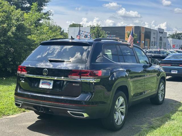 Photo of 2022 Deep Black Pearl Effect Volkswagen Atlas