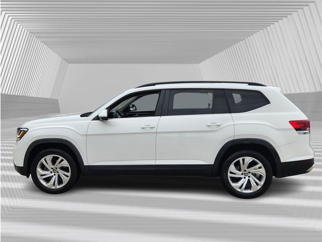 Photo of 2021 Pure White Volkswagen Atlas