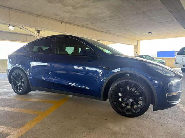 Photo of 2021 Deep Blue Metallic Tesla Model Y